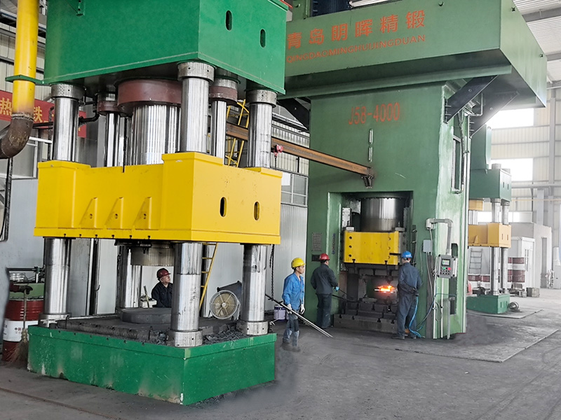 4000T电动螺旋加工设备